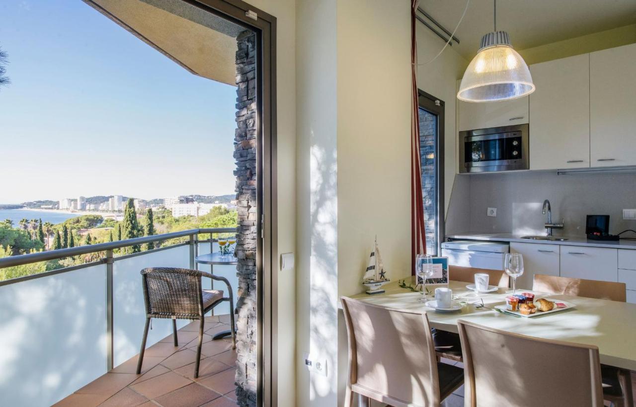 One-Bedroom Apartment Terrace